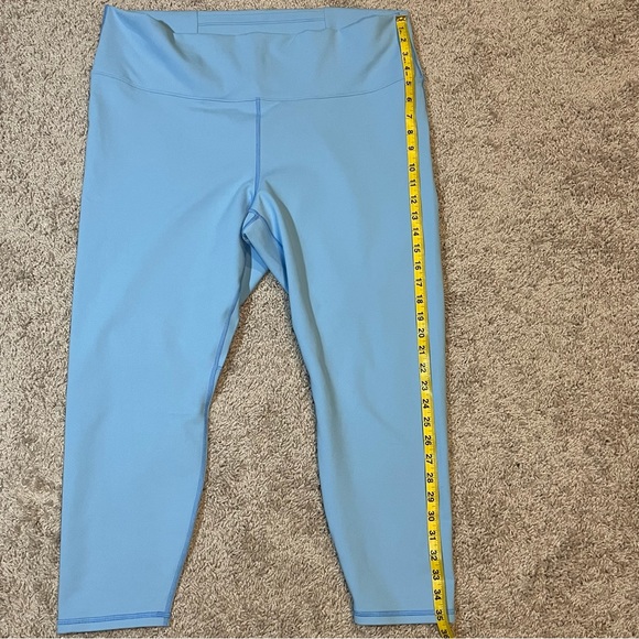 Fabletics Boost PowerHold High-Waisted 7/8 Legging Bali-Blue Lace Details 3X - Picture 12 of 14